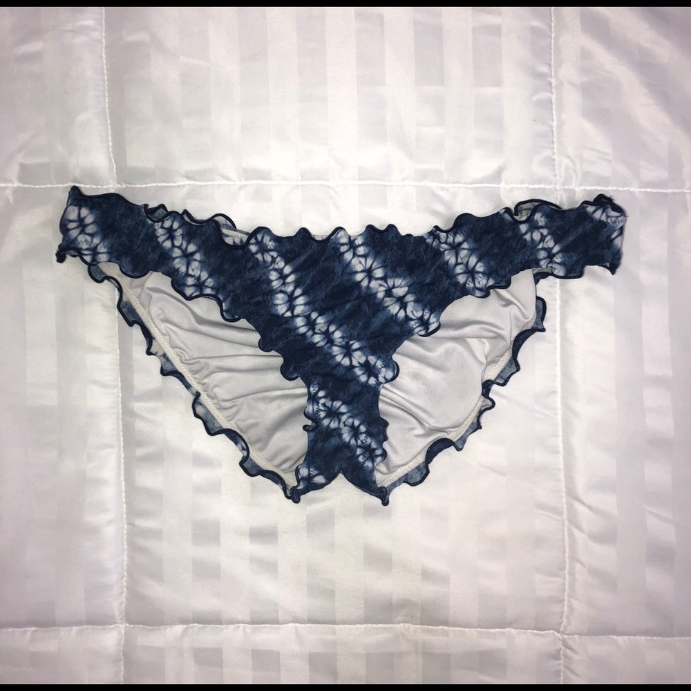 Victoria secret ruffle cheeky swim bottoms